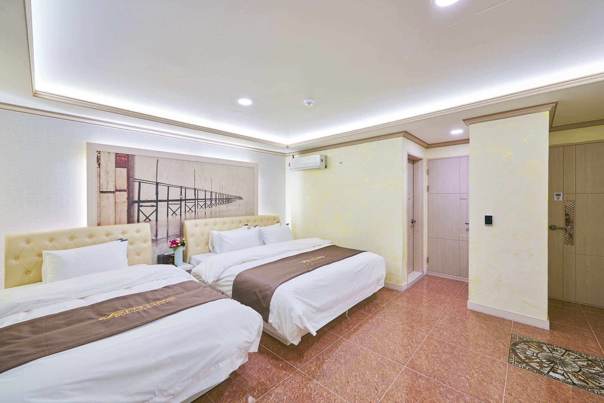 Venture Hotel Gwangju Metropolitan City Exteriör bild